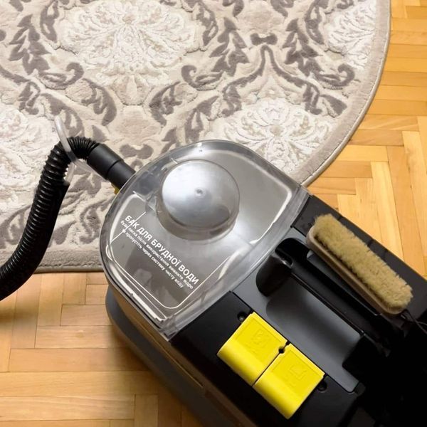 Миючий пилосос Karcher 9011 фото